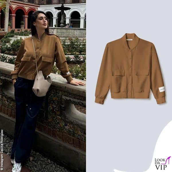 Una giacca Hinnominate color cannella: Cecilia unisce stile e comfort