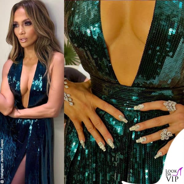 l'outfit tutto paillettes e diamanti di Jennifer Lopez 