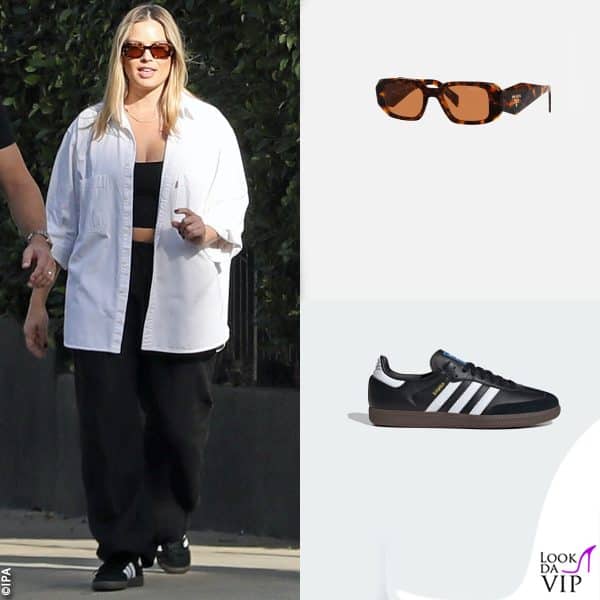 occhiali Prada, camicia Levi's, sneakers Adidas 