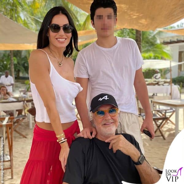 con loro c'è anche Flavio Briatore 