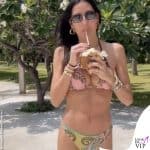 I look di elisabetta gregoraci in vacanza in kenya