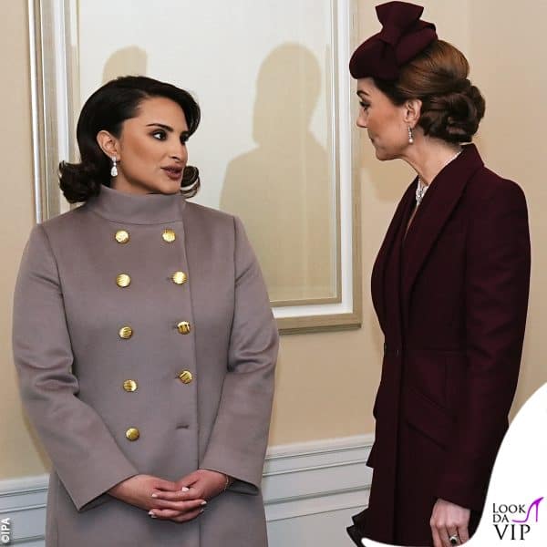 Kate si intrattiene con Sheikha Jawaher, moglie dell'emiro del Qatar 