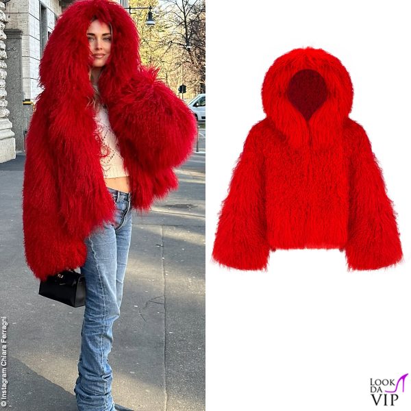 Chiara Ferragni indossa una pelliccia Santa