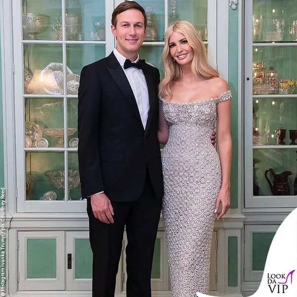 in posa con il marito, Jared Kushner 