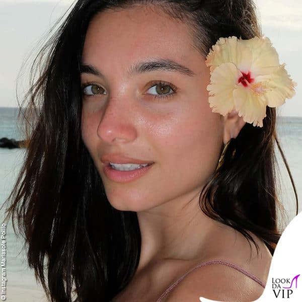 Un fiore tra i capelli