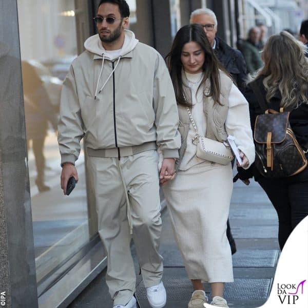 la coppia tra le boutique del lusso 