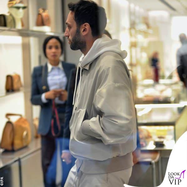 Hakan Çalhanoğlu nello store Gucci 