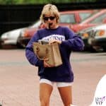 Meghan Markle con la felpa Northwestern di Lady Diana