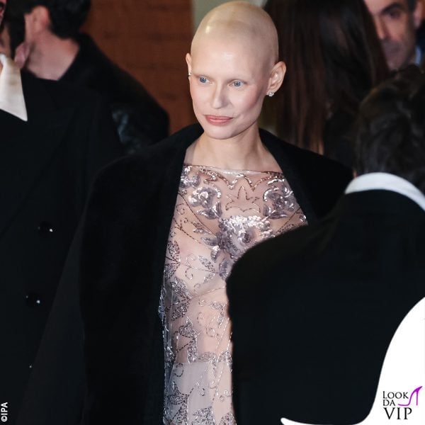 nude look per Bianca Balti da Fendi 