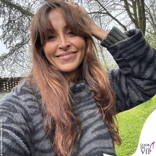 un maglione zebrato per un po' di allegria in una giornata di pioggia 