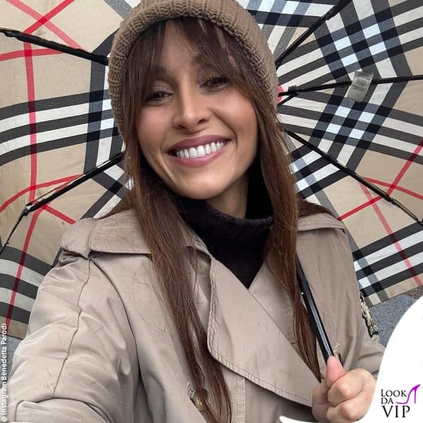 selfie fashion (ombrello Burberry) 