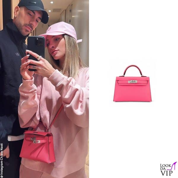 Chiara Nasti con la Mini Kelly fucsia 