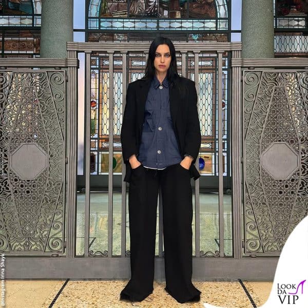 streetstyle milanese: completo nero e camicia in denim 