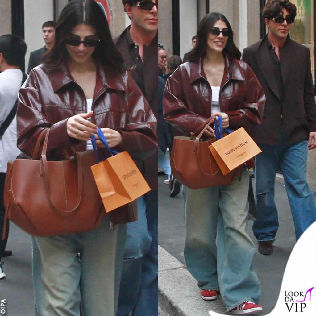 Giulia Salemi fa shopping firmato in centro a Milano