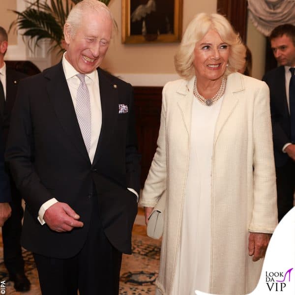 felici nel giorno del loro ventesimo anniversario 