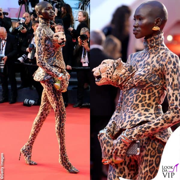 Mitchell Akat Maruko Raan con un outfit Haver Cenit