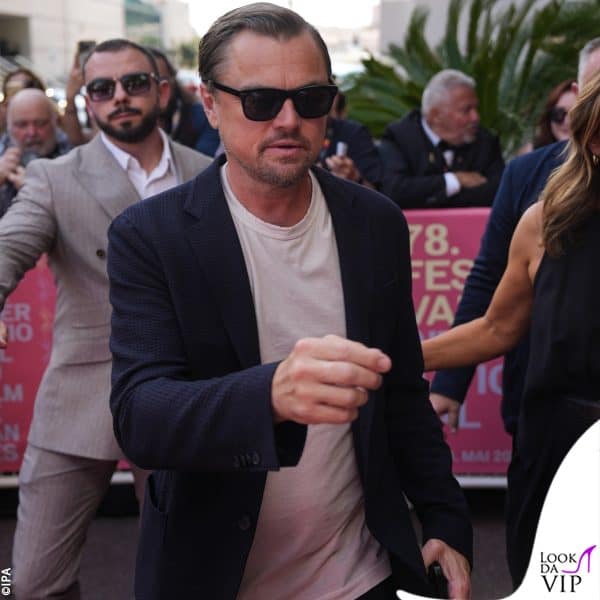 Leonardo DiCaprio all'uscita del Palais des Festivals 