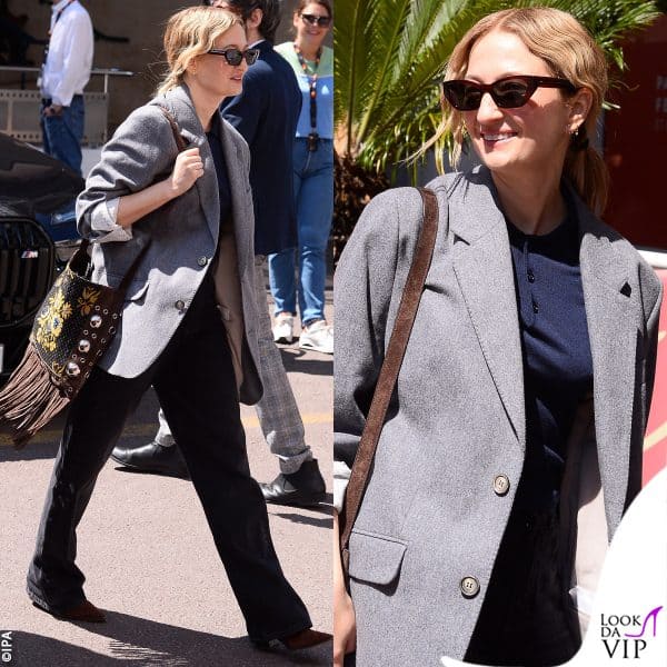 Alba Rohrwacher con una borsa Valentino 