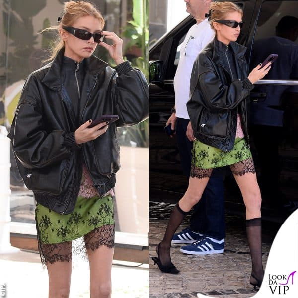 pizzi, pelle e occhiali Balenciaga per Stella Maxwell 