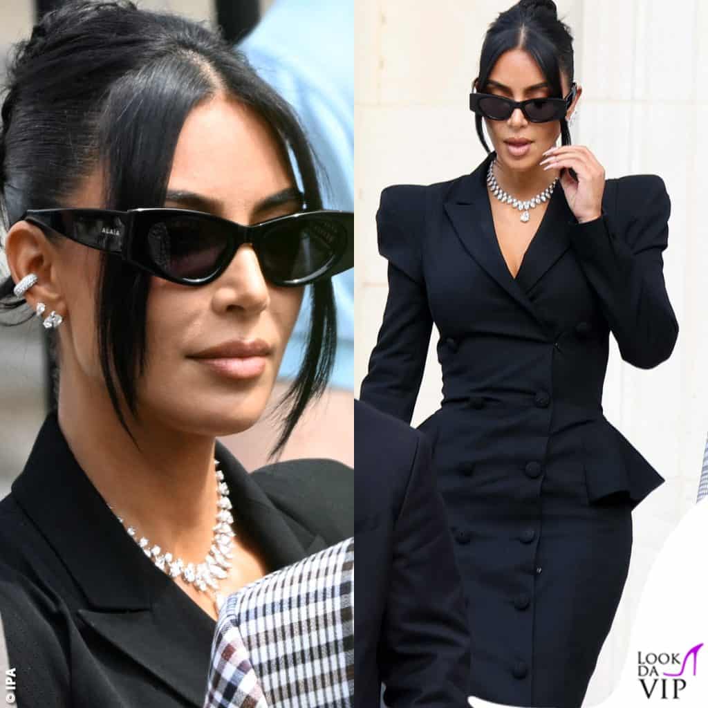 Kim Kardashian tribunale look Galliano occhiali Alaia gioielli Samer Halimeh Briony Raymond 1
