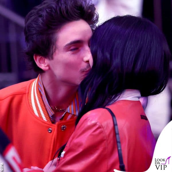 un bacio prima dell'inizio del match 