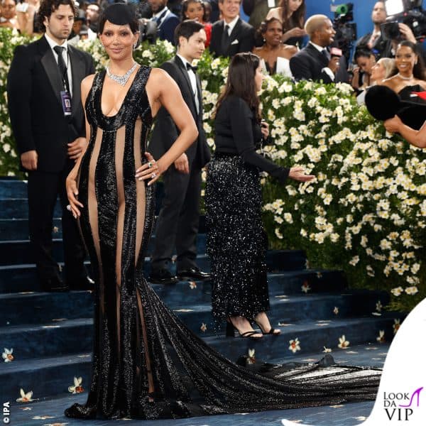 Halle Berry sul red carpet con il vestito rivelatore di LaQuan Smith
