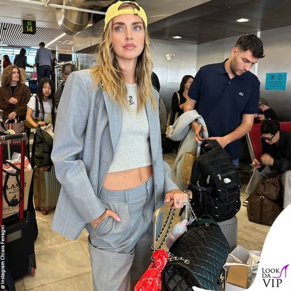 Chiara in aeroporto 