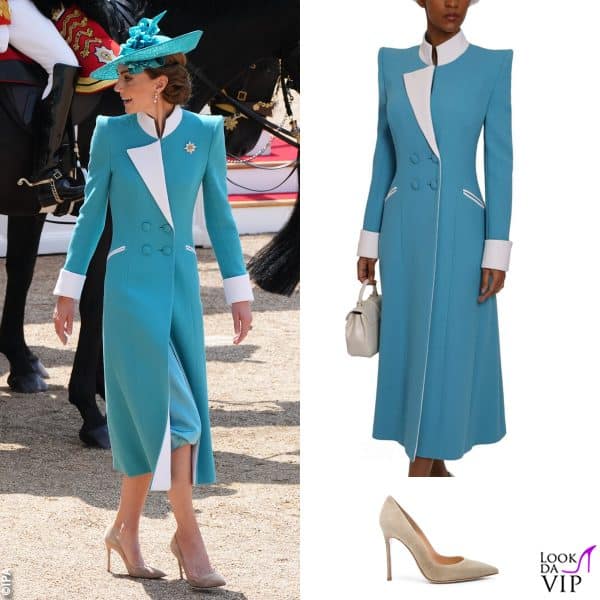 coat dress Catherine Walker, cappello Juliette Botterill, pump Gianvito Rossi 