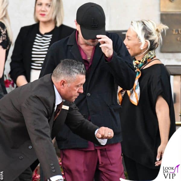 il pigiama bordeaux di Leonardo DiCaprio 