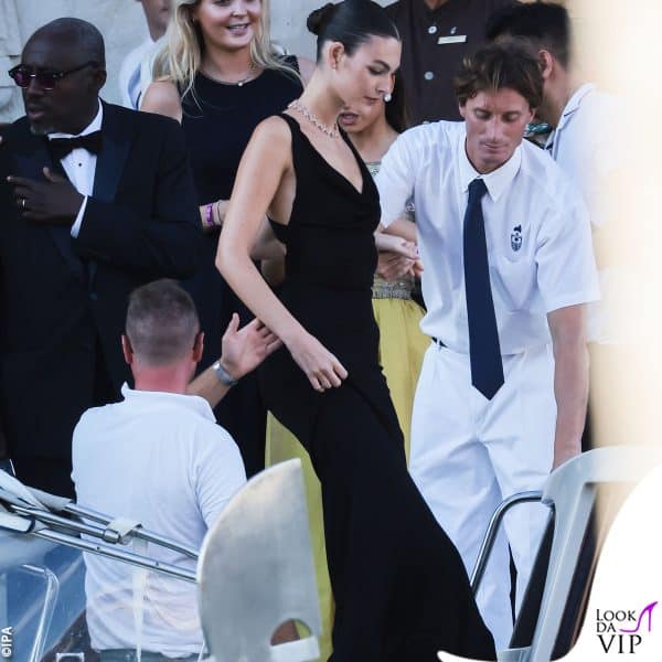 la top ha sfoggiato un abito Alexander McQueen 