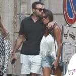 Federica Calemme Gianmaria Antinolfi shopping Milano borsa YSL sandali Valentino 5 bacio testa