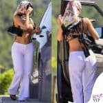 I look firmati di Kylie Jenner per le vacanze tra Italia e Francia