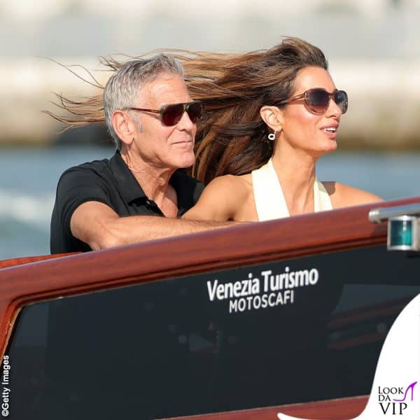 George e Amal Clooney in barca a Venezia 
