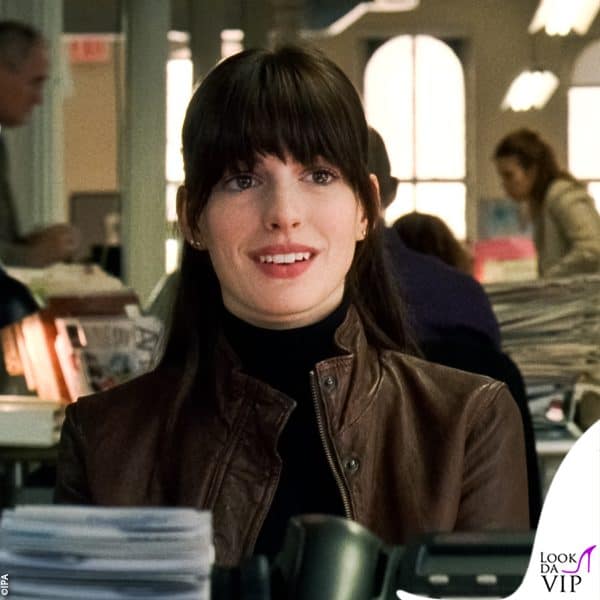 Anne Hathaway in redazione, ne Il diavolo veste Prada