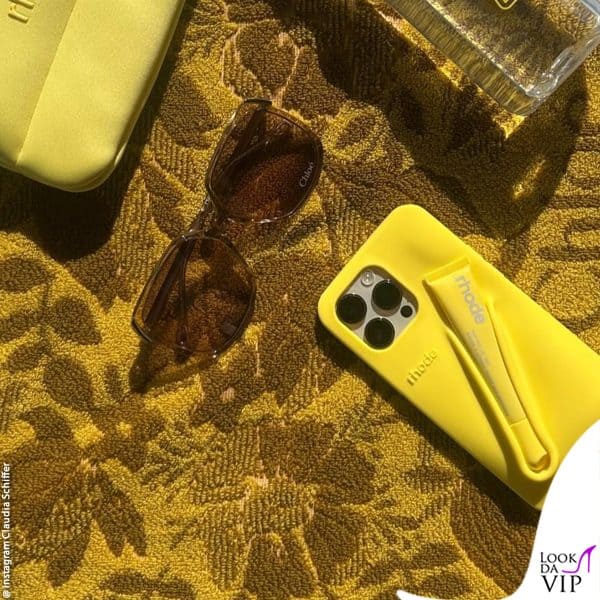 Claudia ha mostrato il kit "Peptide Lip Tint Lemontini" di Rhode