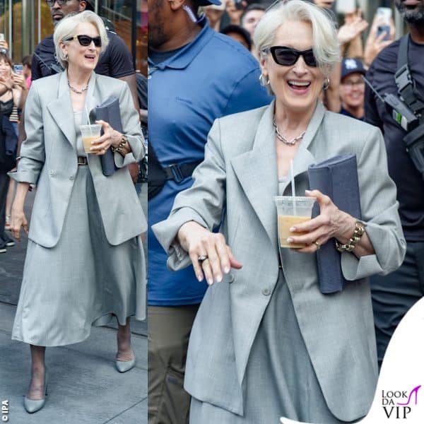 Meryl Streep sorride in una pausa del film 