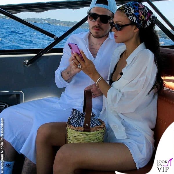 Nicola Peltz e Brooklyn Beckham in barca