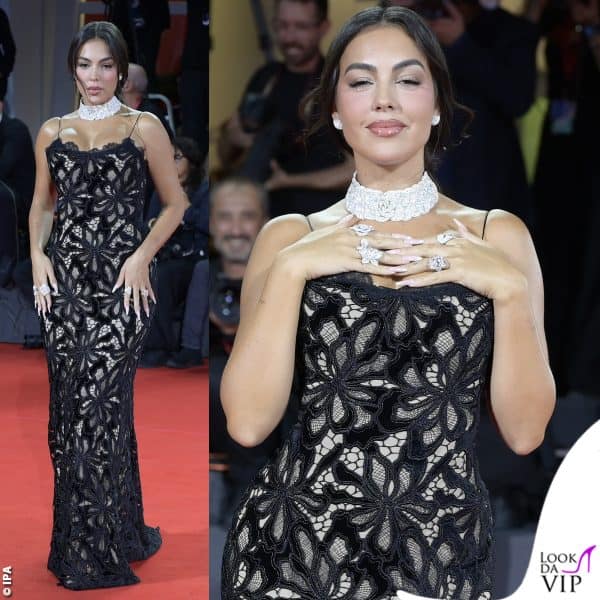 abito Roberto Cavalli e gioielli Pasquale Bruni per Georgina Rodriguez 