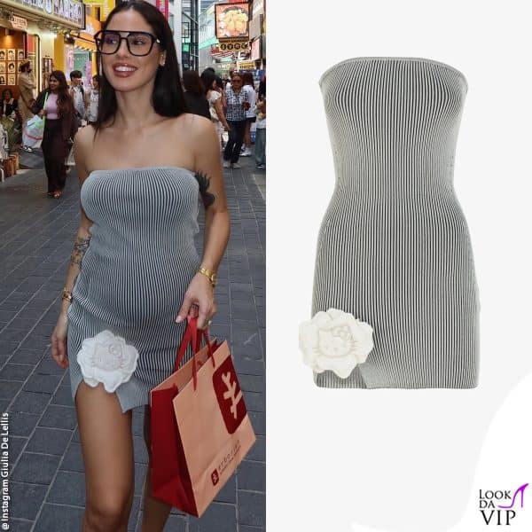 in Corea con un minidress GCDS