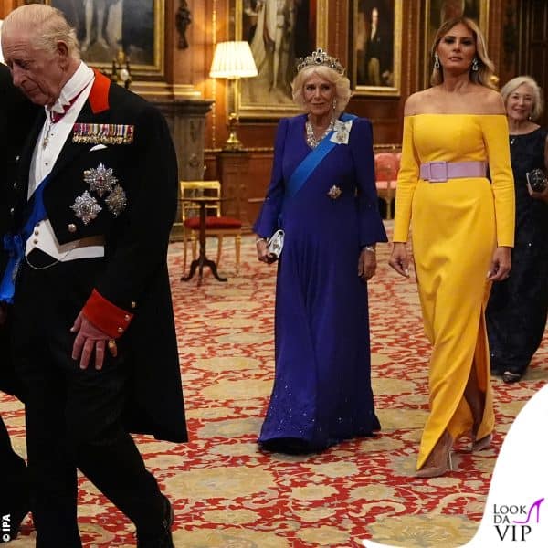abito Fiona Claire Couture per la regina Camilla 