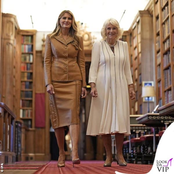 Melania Trump ha indossato un tailleur Louis Vuitton e pump Manolo Blahnik 