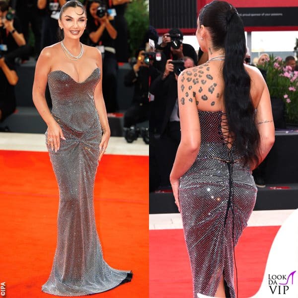 Elettra Lamborghini in Ari The Brand, con gioielli Leonardo