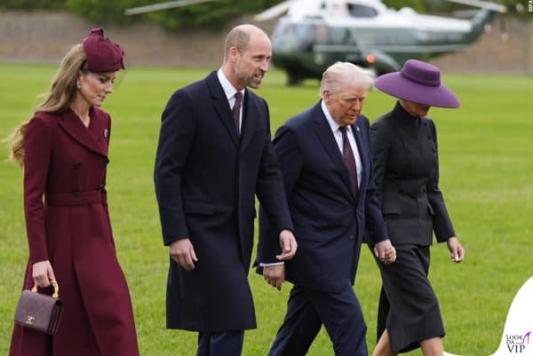 Con eleganza impeccabile, Kate Middleton partecipa all’incontro ufficiale indossando una borsa Chanel e un cappotto bordeaux in pendant