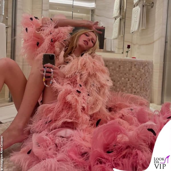 selfie in bagno dopo un evento 