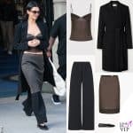 Kendall Jenner audace e sensuale alla Paris Fashion Week