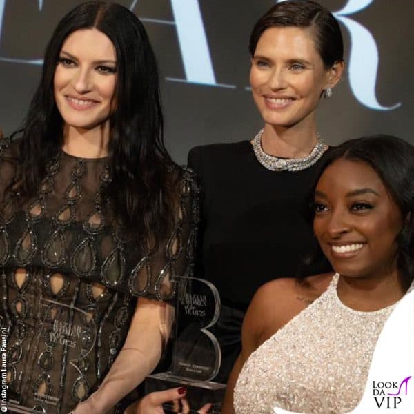 in posa con Bianca Balti e Simone Biles 