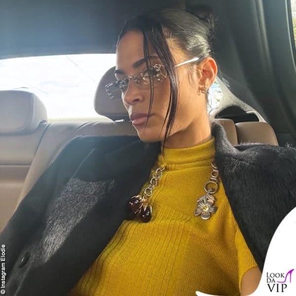 Elodie in macchina: direzione Prada 