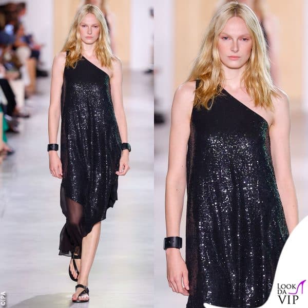 Alex Consani a New York in passerella per Michael Kors 