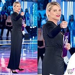 Simona Ventura GF 1 puntata abito Giorgio Armani