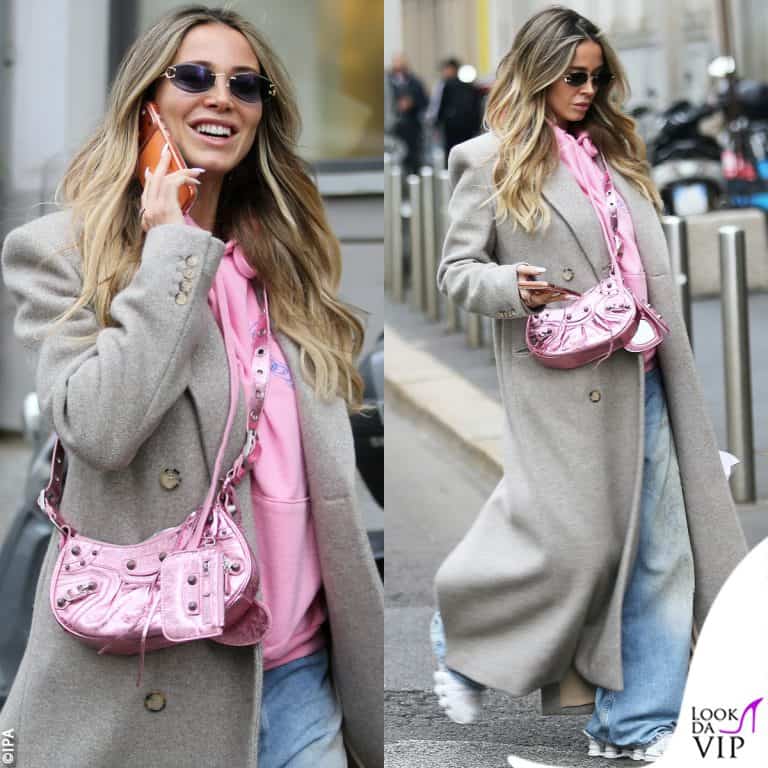 il look casual ma costoso di diletta leotta a passeggio a milano